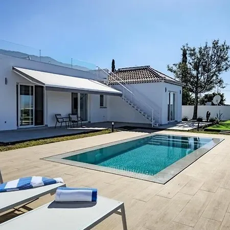 Villa Veni Mit Privatpool In Am Neuen Lavastrom Tazacorte